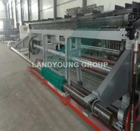 Hexagonal wire mesh machine and equipment